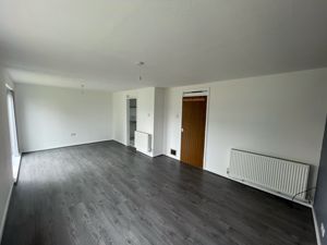 Lounge- click for photo gallery